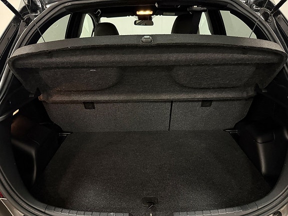 Toyota Yaris 19 of 19