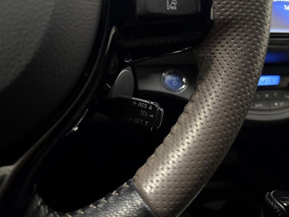 Toyota Yaris 17 of 19