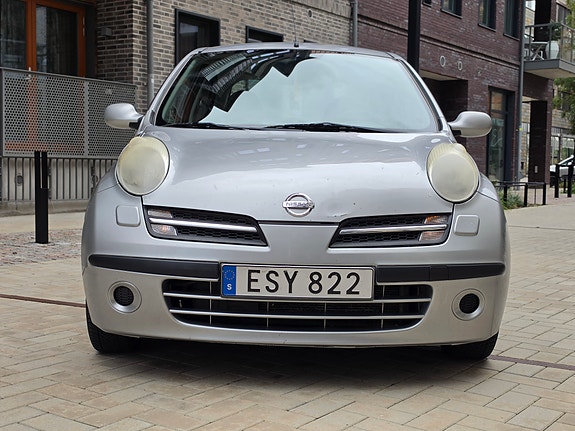Nissan Micra 3 of 10