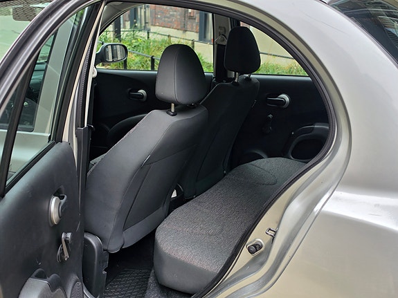 Nissan Micra 7 of 10