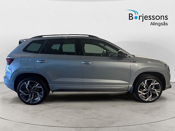 Skoda Karoq 2 of 12