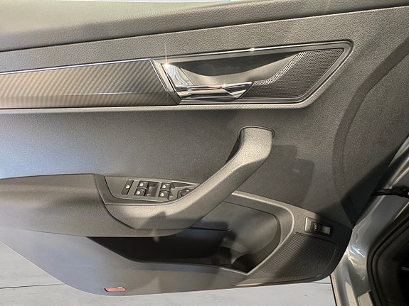 Skoda Karoq 8 of 12