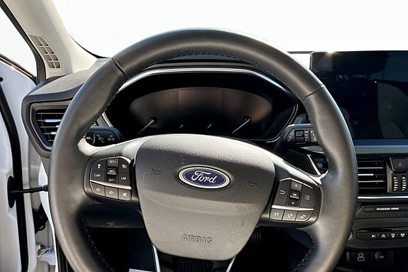 Ford Focus 7 of 9