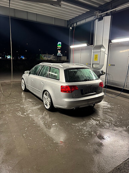 Audi A4 4 of 6