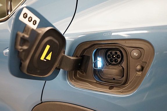 Volvo XC40 18 of 19