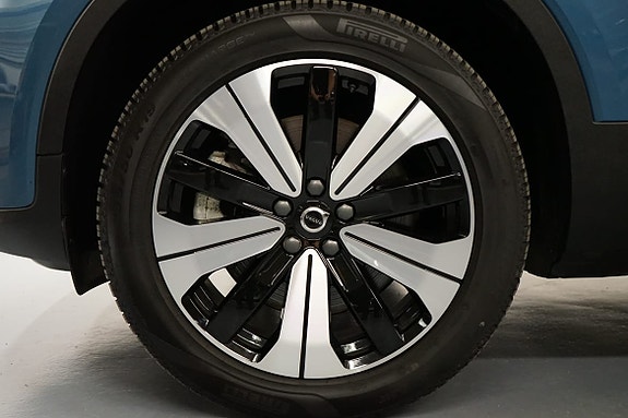 Volvo XC40 19 of 19