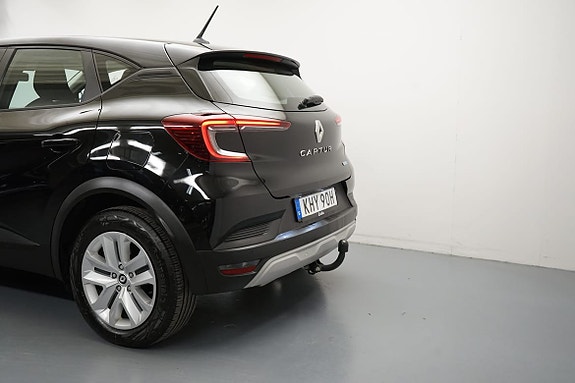 Renault Captur 3 of 15