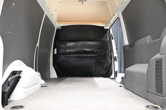 Volkswagen Transporter 8 of 30