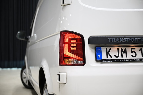 Volkswagen Transporter 12 of 30