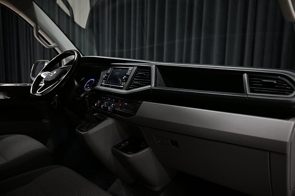 Volkswagen Transporter 28 of 30
