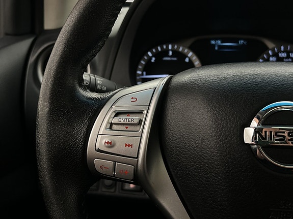 Nissan Navara 21 of 30