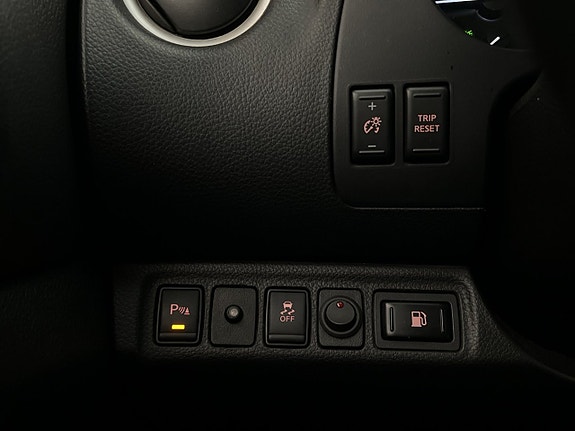 Nissan Navara 14 of 30