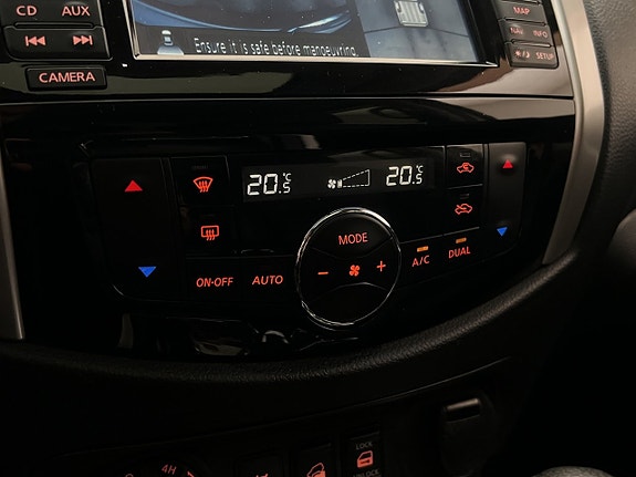 Nissan Navara 27 of 30