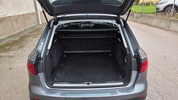 Audi A4 allroad 9 of 11