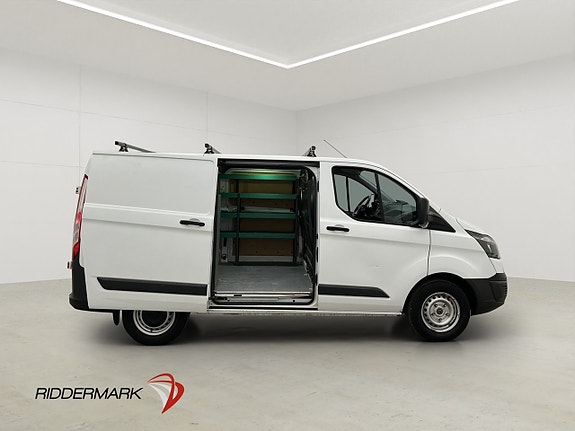 Ford Transit Custom 11 of 30