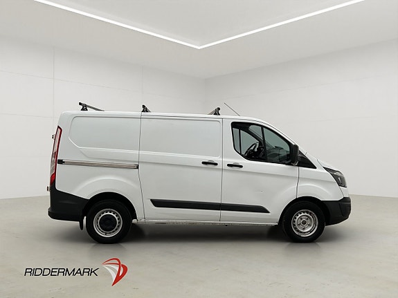 Ford Transit Custom 2 of 30