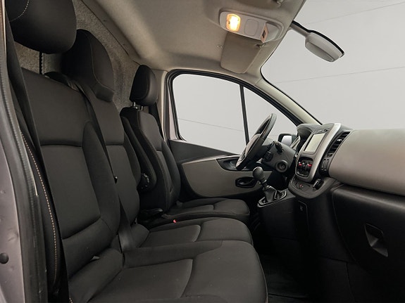 Renault Trafic 27 of 30