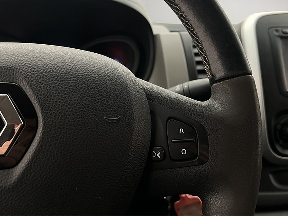 Renault Trafic 22 of 30
