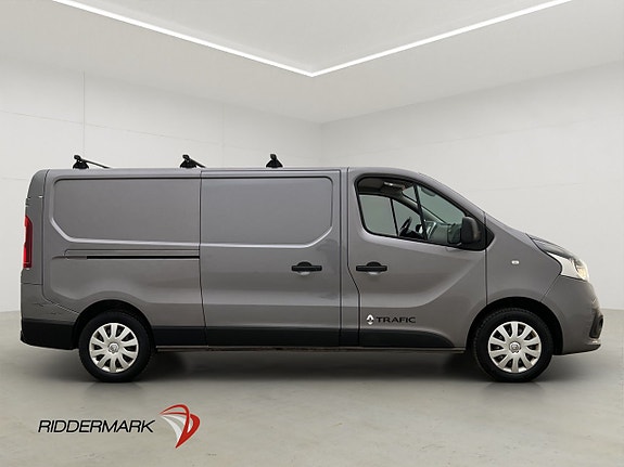 Renault Trafic 2 of 30