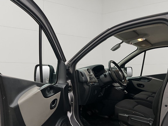 Renault Trafic 17 of 30