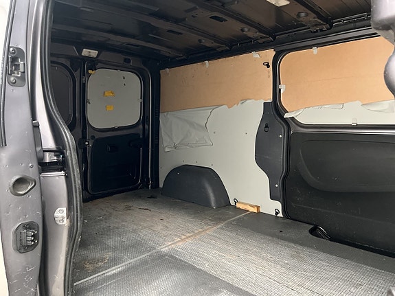 Renault Trafic 14 of 30