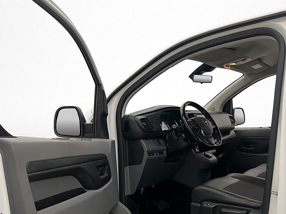 Opel Vivaro 16 of 30