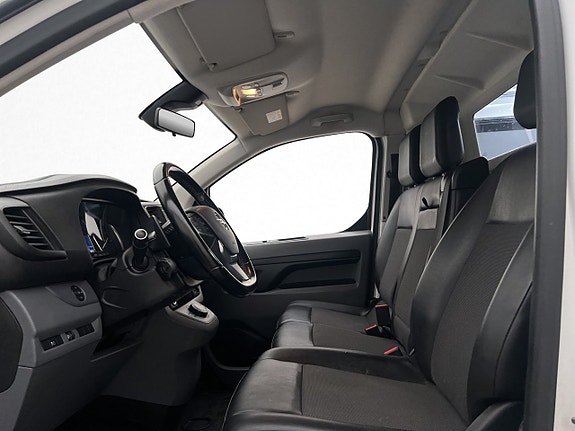 Opel Vivaro 17 of 30