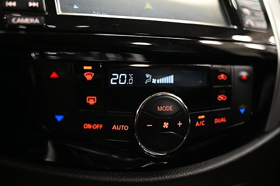 Nissan Navara 27 of 30