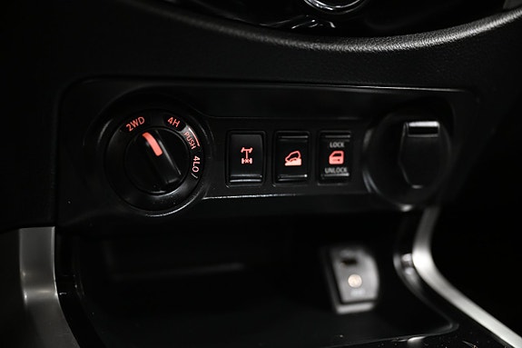 Nissan Navara 26 of 30