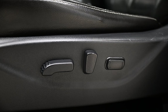 Nissan Navara 18 of 30