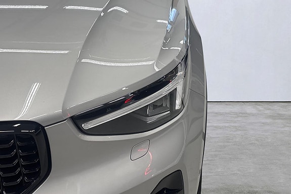 Volvo XC40 22 of 22