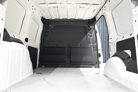Volkswagen Caddy Maxi 6 of 29