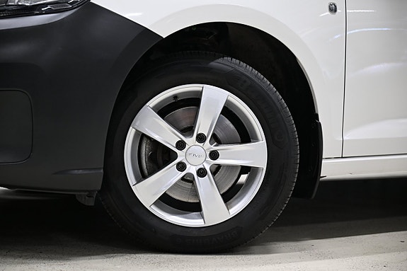 Volkswagen Caddy Maxi 12 of 29