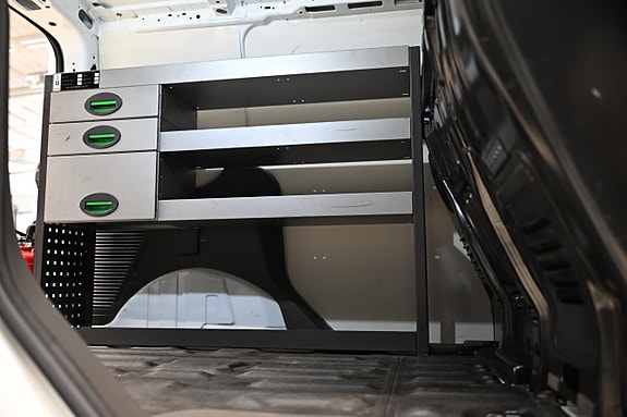 Ford Transit Connect 9 of 30