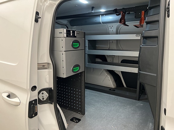 Volkswagen Caddy 13 of 30