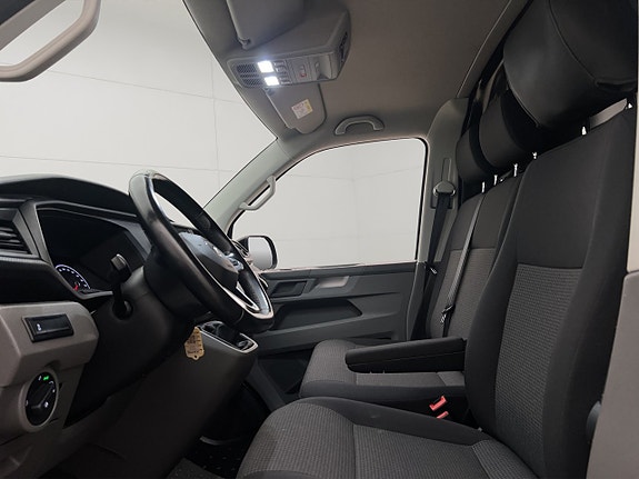 Volkswagen Transporter 16 of 30