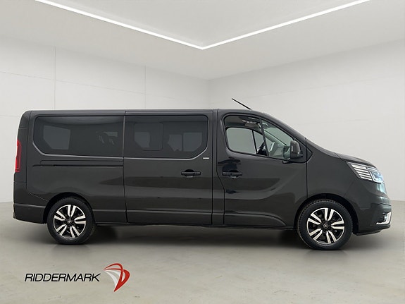 Renault Trafic 2 of 30