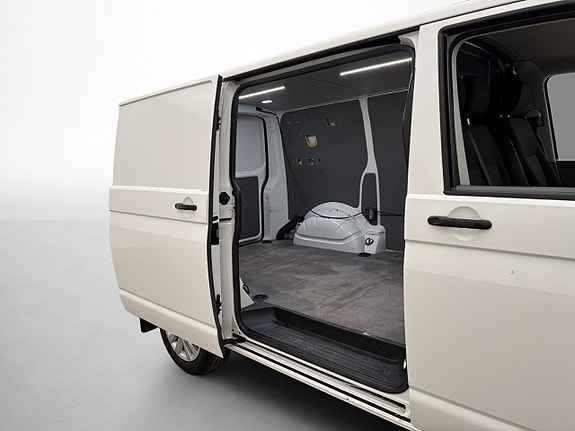 Volkswagen Transporter 13 of 30