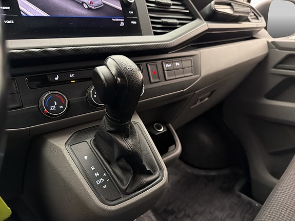 Volkswagen Transporter 28 of 30