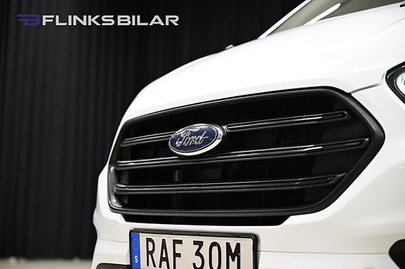 Ford Transit Custom 2 of 30