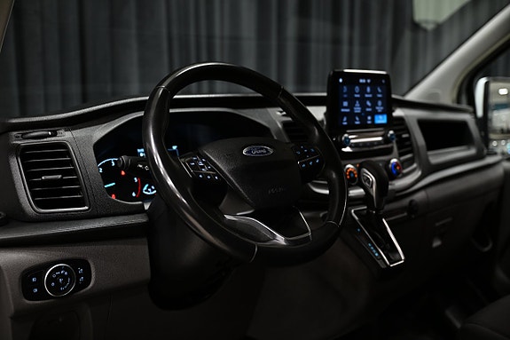 Ford Transit Custom 19 of 30