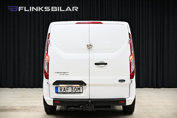 Ford Transit Custom 17 of 30