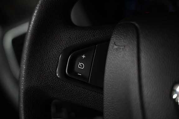 Nissan NV400 18 of 22