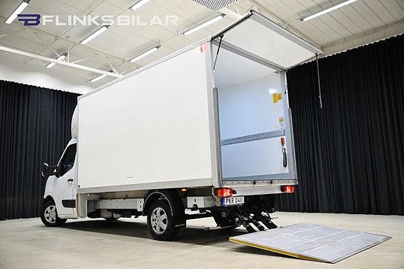Nissan NV400 7 of 22