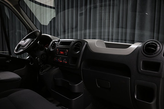 Renault Master 19 of 21
