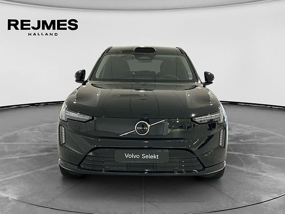 Volvo EX90 9 of 15