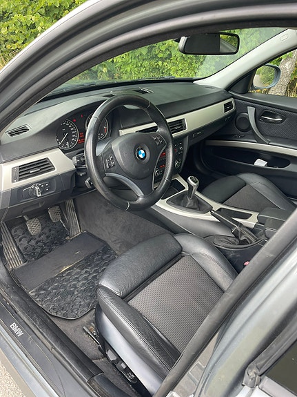 BMW 320d 5 of 7