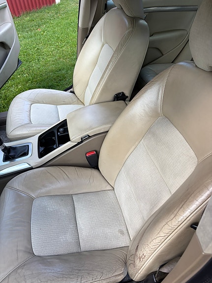 Volvo V70 7 of 9