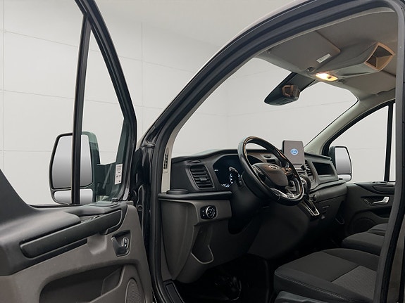 Ford Transit Custom 16 of 30