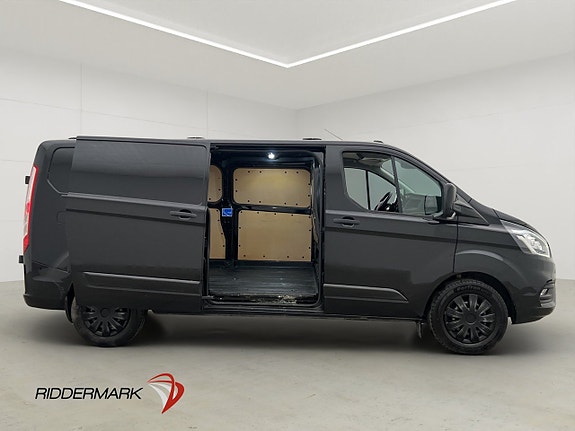 Ford Transit Custom 11 of 30